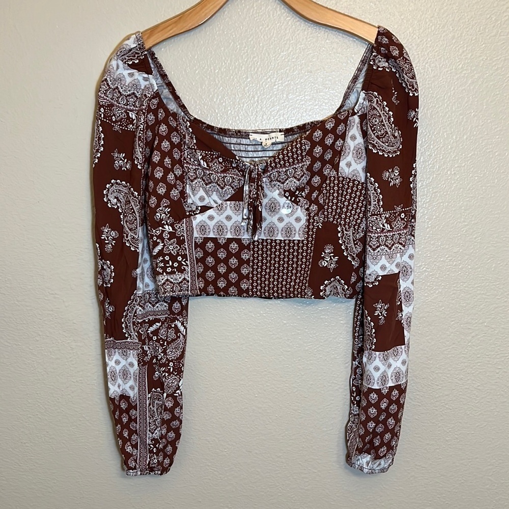 La Hearts Brown White Long Sleeve Crop Top